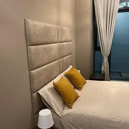 Modern 2 Bedroom 2 Bathroom Newly Renovated Апартаменты *